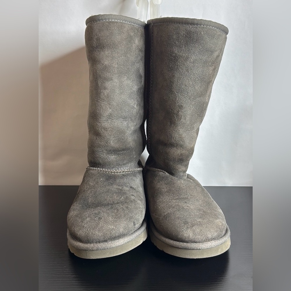 Classic tall gray UGG boots Size 5